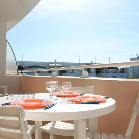 Avec Balcon Et Piscine Aux Minimes, - Fr-1-246-299 Διαμέρισμα *
