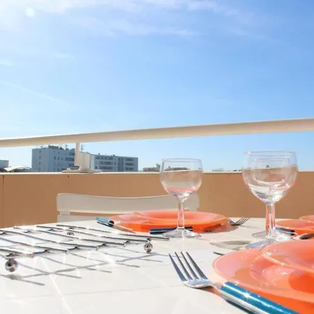 Avec Balcon Et Piscine Aux Minimes, - Fr-1-246-299 *